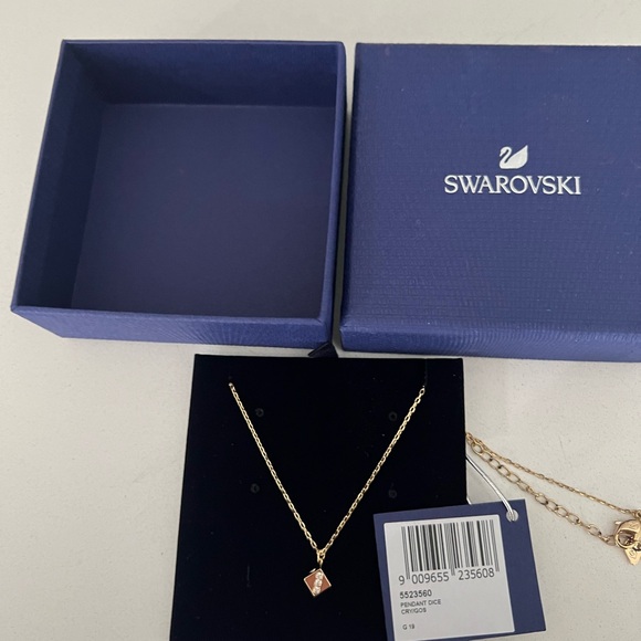 Swarovski Gold Plated Crystal Tarot Magic Dice Necklace NWT - Picture 4 of 5